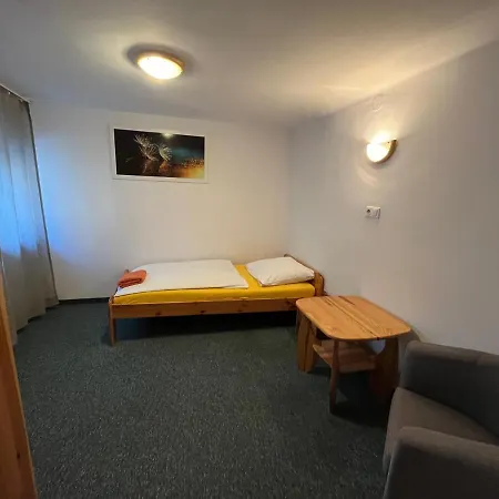 Dom Franciszkanski San Antonio *