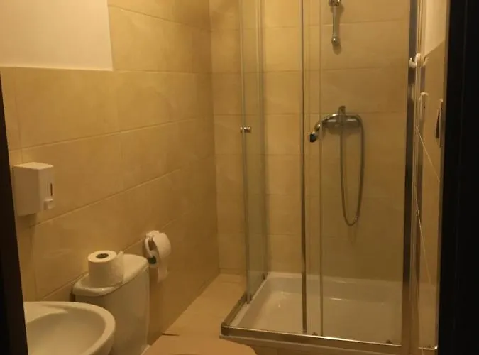 Dom Franciszkanski San Antonio ホステル *