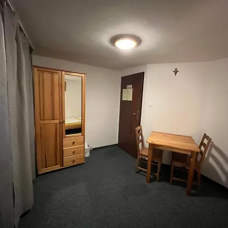 Dom Franciszkanski San Antonio * Krakov