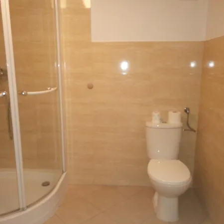 Hostel Dom Franciszkanski San Antonio *