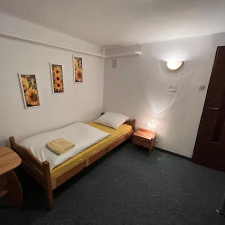 אכסניה Dom Franciszkanski San Antonio