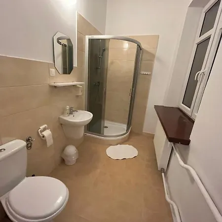 Dom Franciszkanski San Antonio * קרקוב